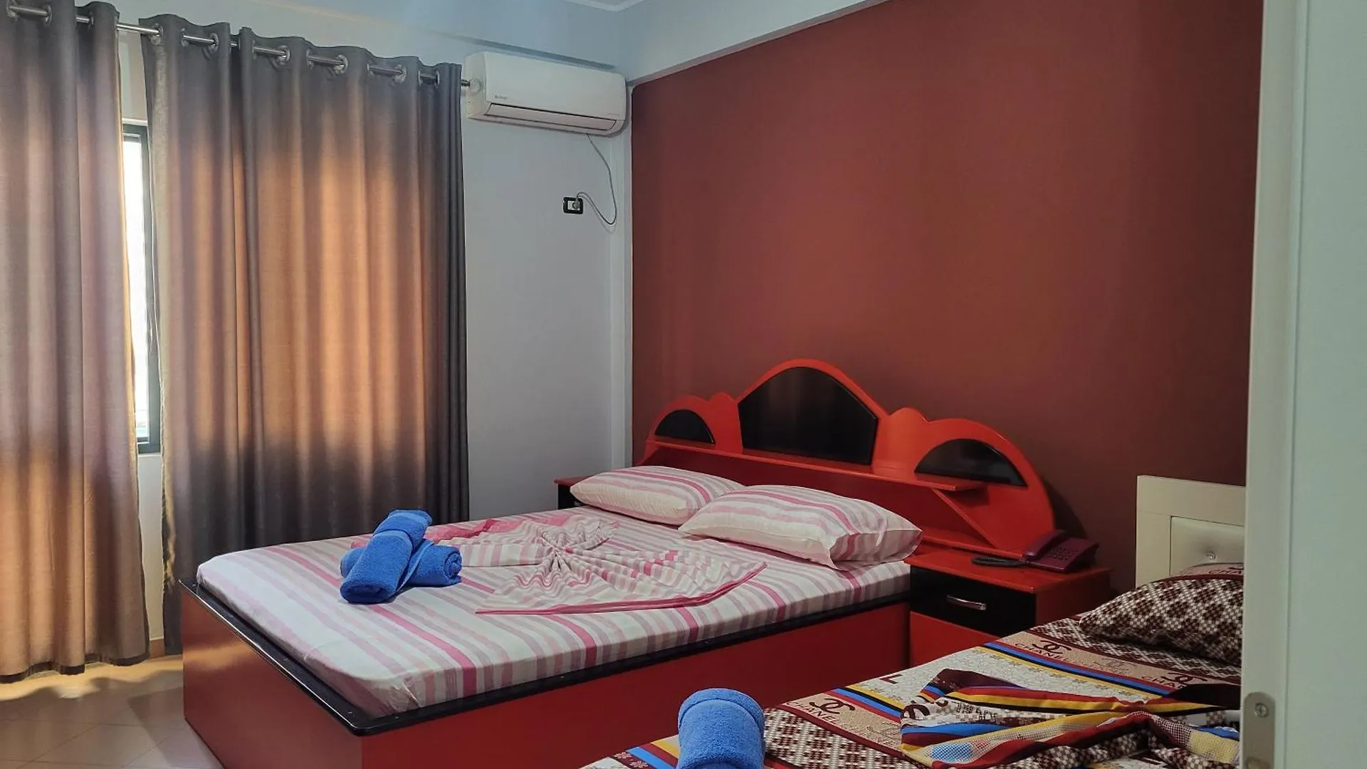 Hotel Europa Lezhe 3*,  Albania